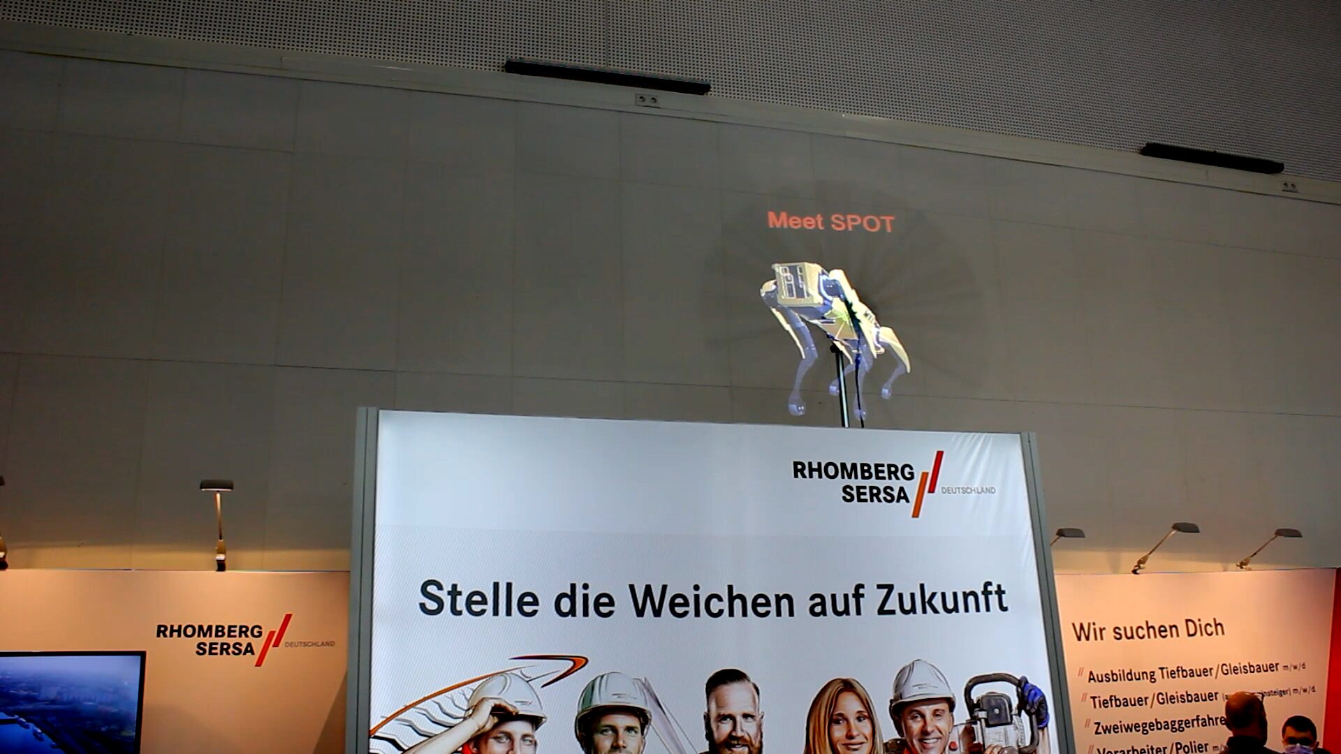 RSRG Recruiting Dresden — Originalfoto mit Spot-Hologramm
